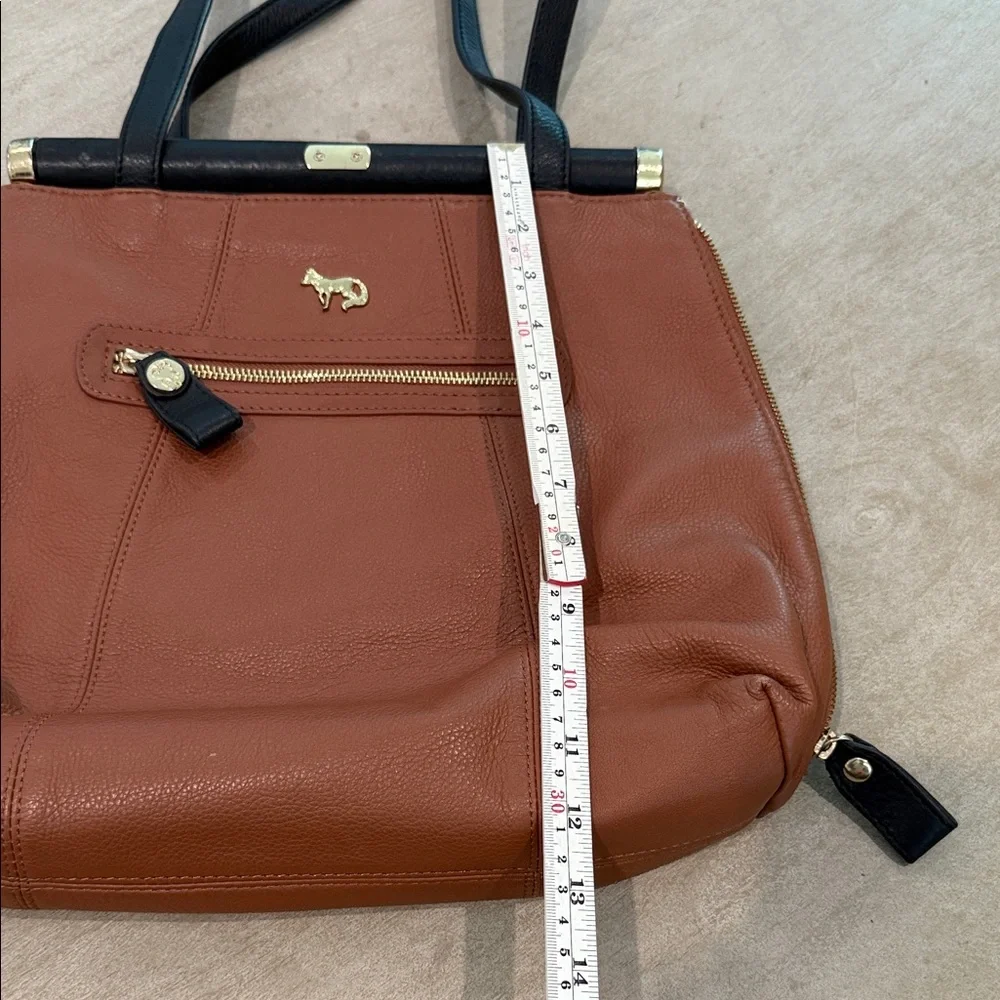 Emma Fox Tan Leather Shoulder Bag with Black Straps - Picture 4 of 10